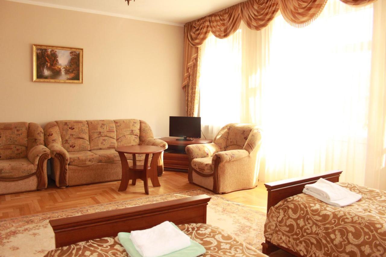 Palac W Nosowie Nosowo Exterior foto